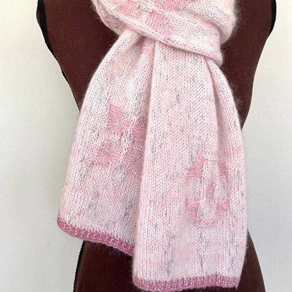 Louis Vuitton Wool Wrap Medallion Logomania Reversible Scarf - Picture 5 of 11